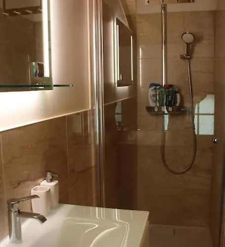 Luxury With Sauna And Jacuzzi, Amazing View Кран-Монтана