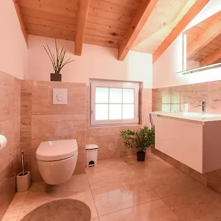 Luxury With Sauna And Jacuzzi, Amazing View *