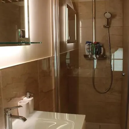 Luxury With Sauna And Jacuzzi, Amazing View クラン